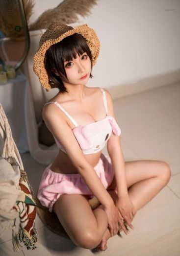 《商务旅游和女老板戴的帽子》