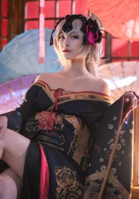 宋小宝回应和举重选手撞脸
